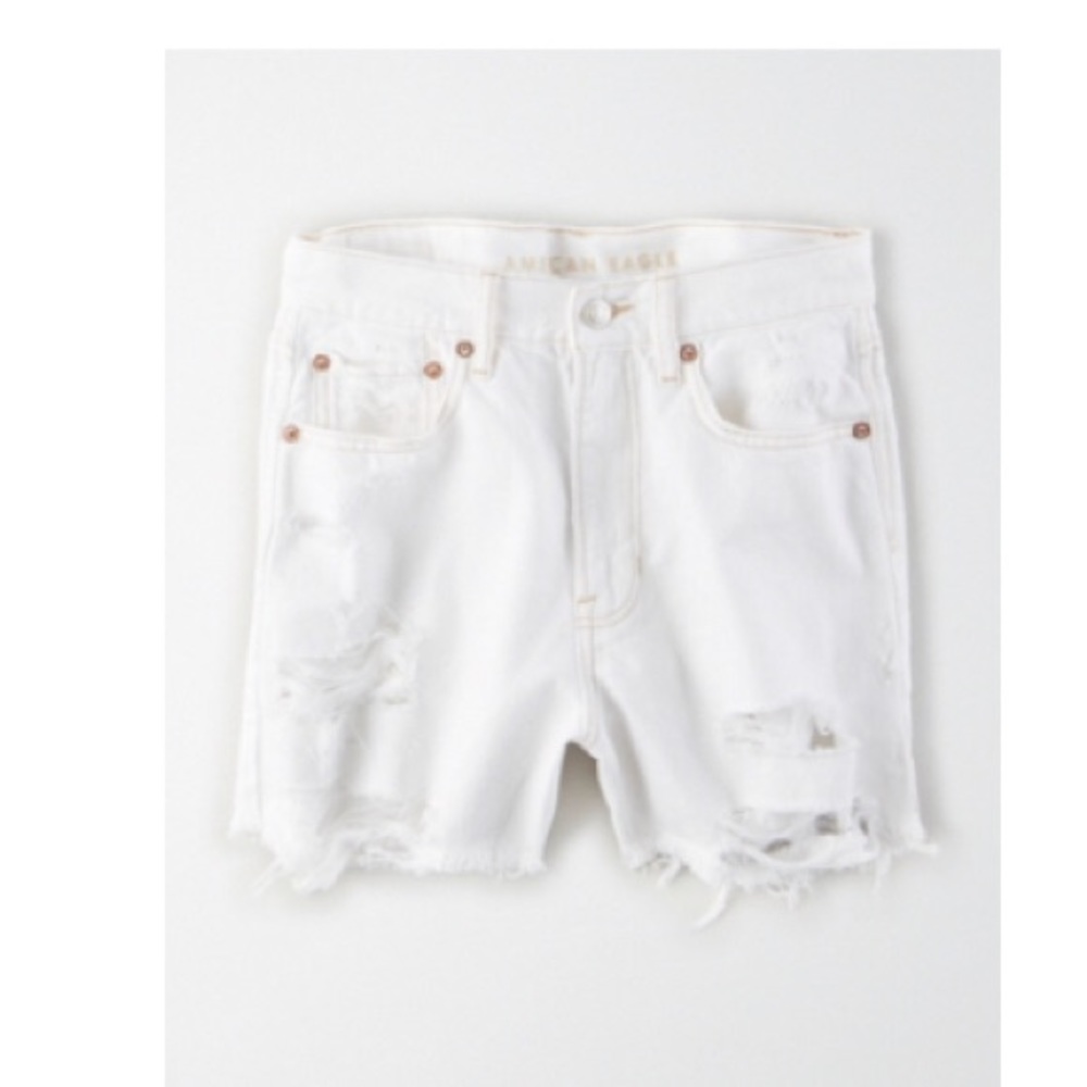 American eagle 90’s boyfriend short white sz 8